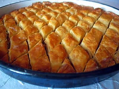 MEŞHUR BEYPAZARI BAKLAVASI
